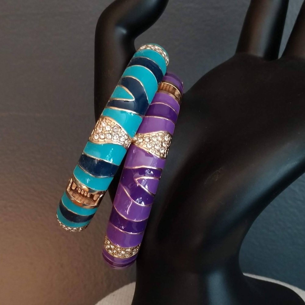 Set of 2 enamel and crystal hinge bangles - Picture 1 of 5